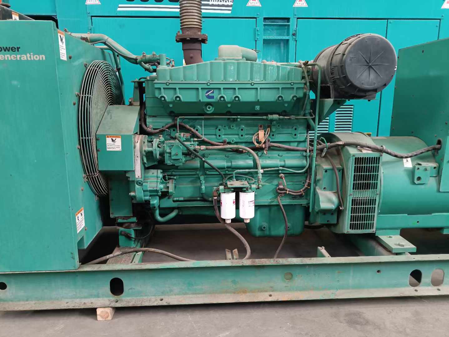 正定过载会对 600kW 柴油发电机组造成哪些损害？