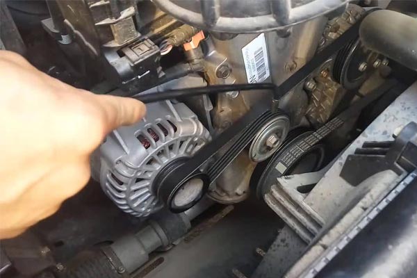 正定转速传感器的工作原理是什么？
